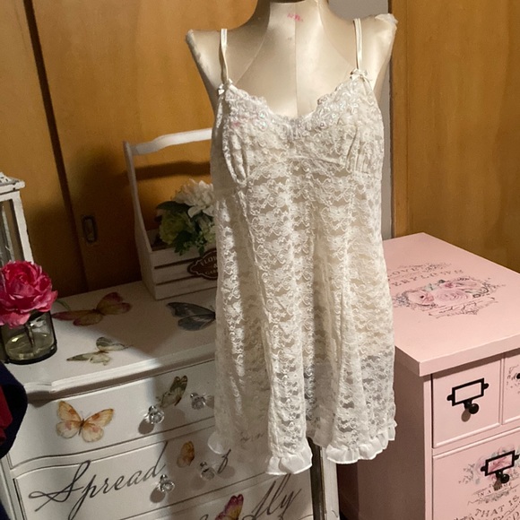 Apt. 9 Other - Apt 9 ivory Lacey night gown slip size Xl nice condition
